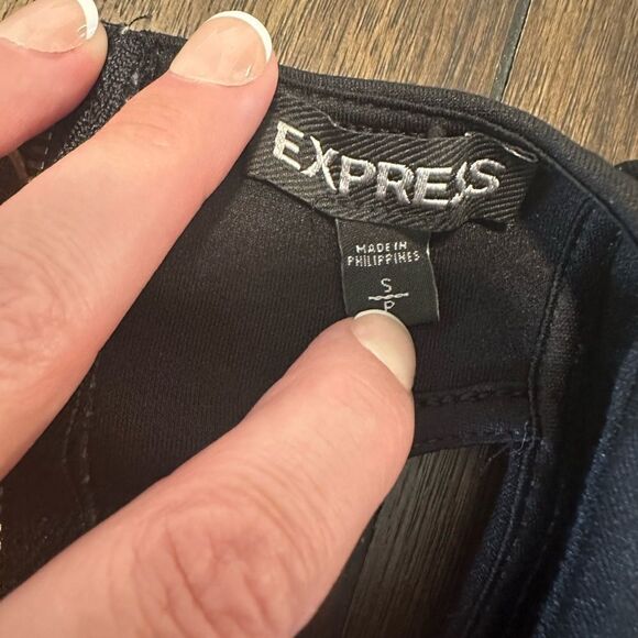 Express Cropped Open Back Top full zip black size small - Picture 4 of 5